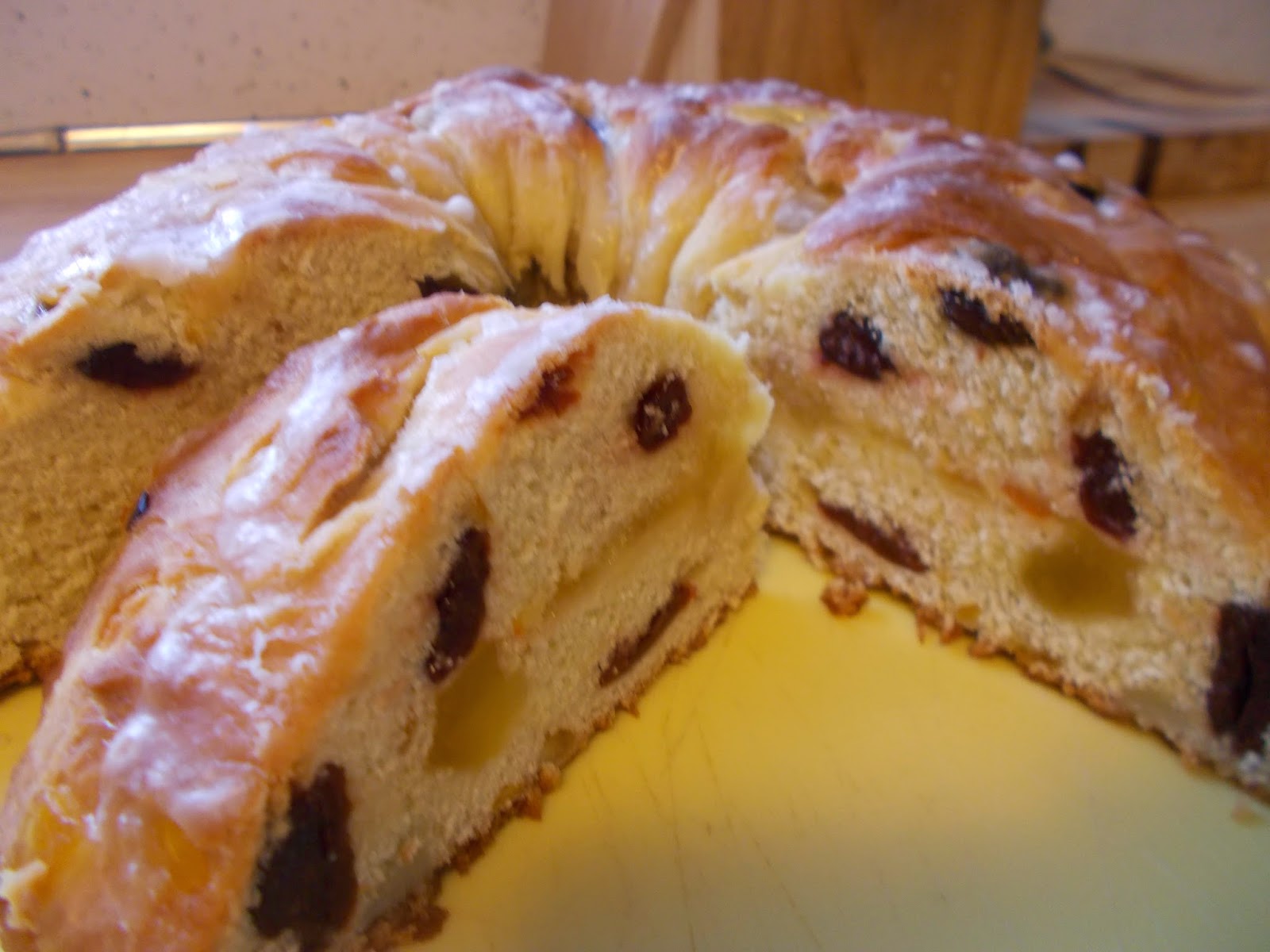 Rose�s Supposes Rosca De Reyes (Mexican Three Kings Cake)